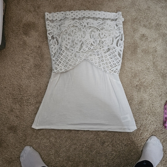 Maison Jules Cold Shoulder Lace Top with Built in Tank Size Medium - Picture 4 of 9